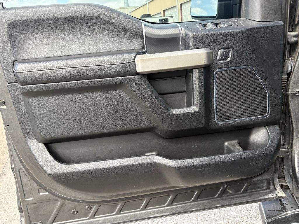 Used 2018 Magnetic Ford Lariat image 10