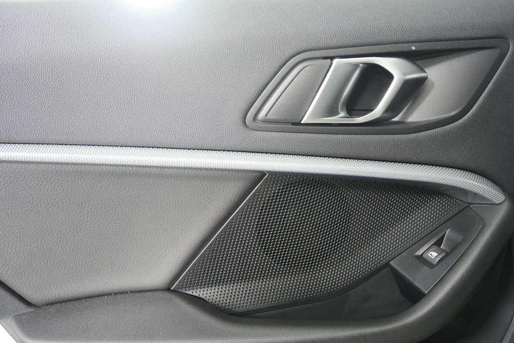 Thumbnail: 2021 BMW 2 Series - 14