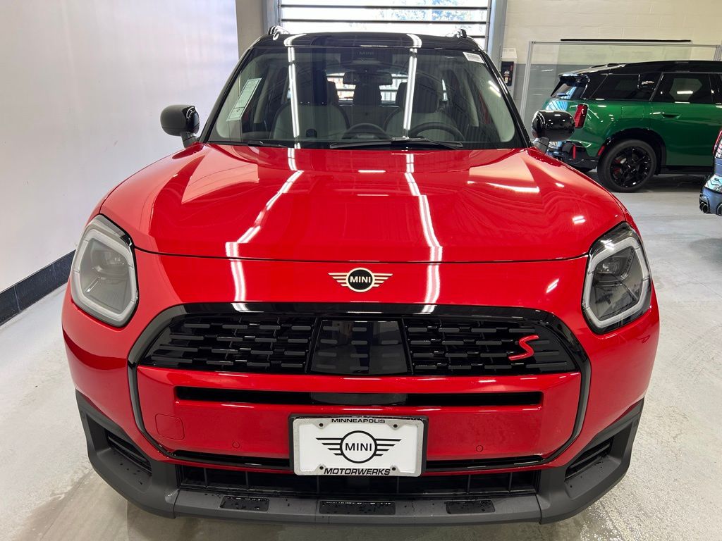 2025 MINI Cooper Countryman Base 3