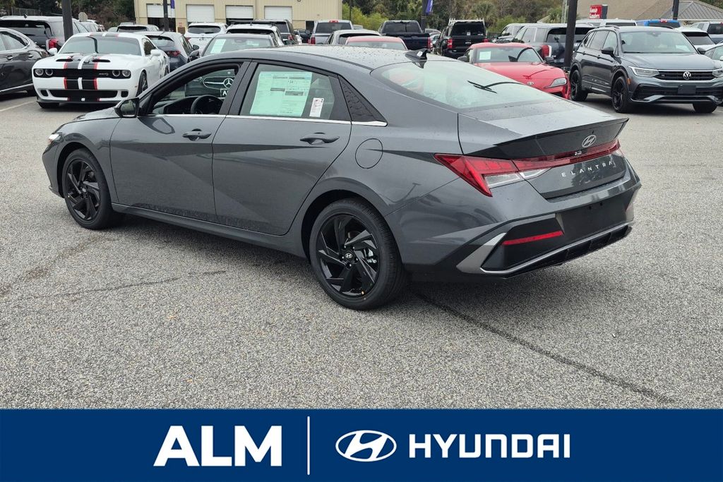 New 2026 Gray Hyundai SEL Sport image 9