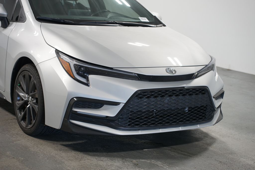 Thumbnail: 2023 Toyota Corolla - 4