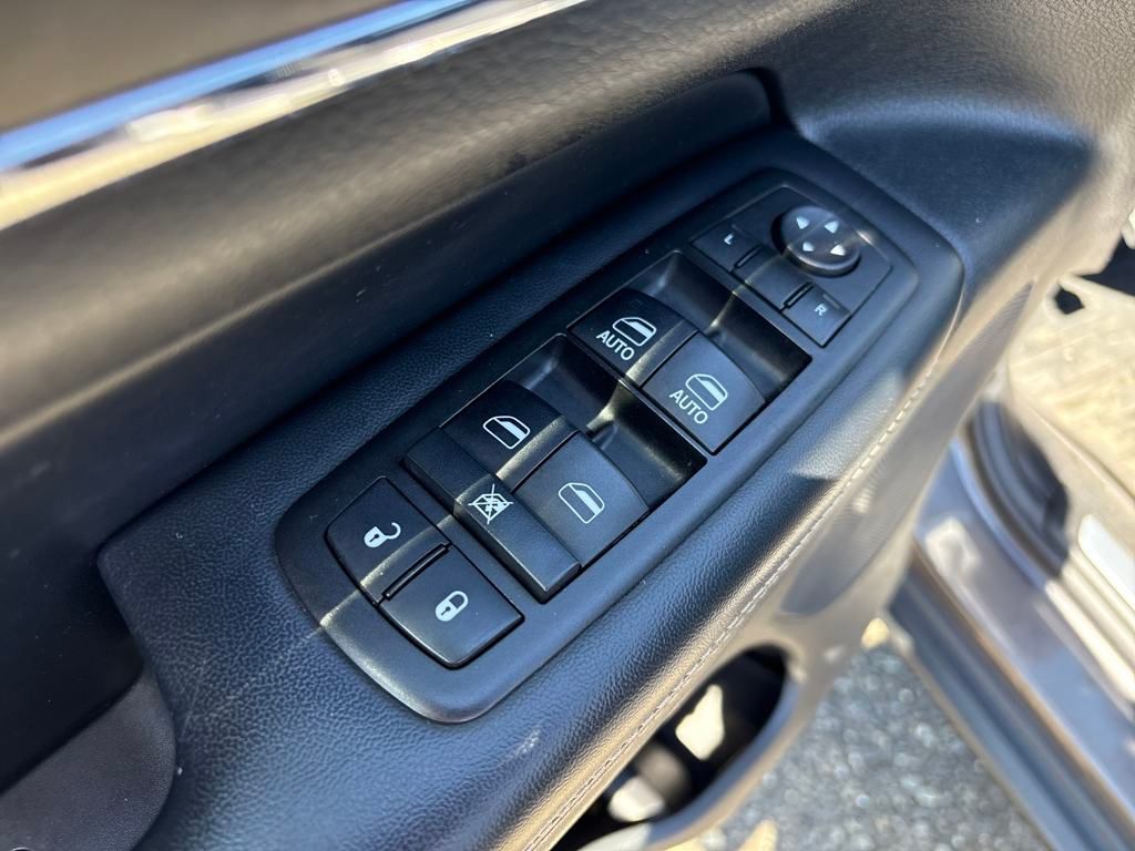 2014 Granite Crystal Metallic Clearcoat Jeep Grand Cherokee Limited 4X4 SUV