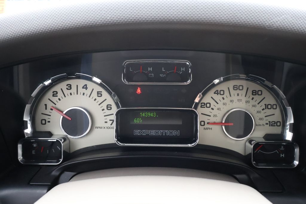 2012 Ford Expedition EL XLT 20