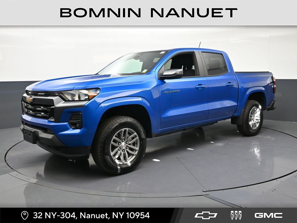 Glacier Blue Metallic 2024 Chevrolet Colorado LT Crew Cab 4WD Pickup Truck Four-Wheel Drive 8-Speed Automatic