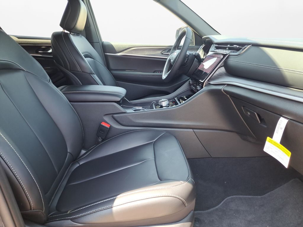 2025 Jeep Grand Cherokee L  Limited In Austin, Texas