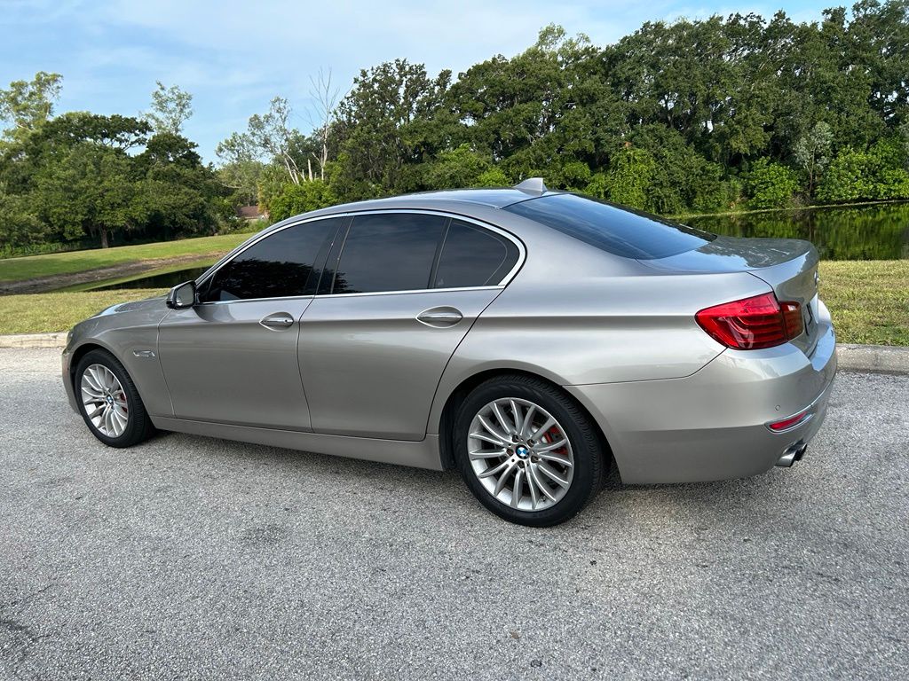 Thumbnail: 2016 BMW 5 Series - 4
