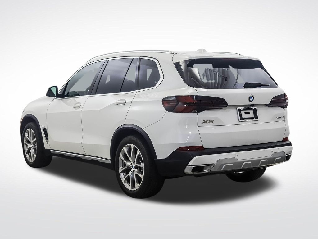 Thumbnail: 2024 BMW X5 - 3