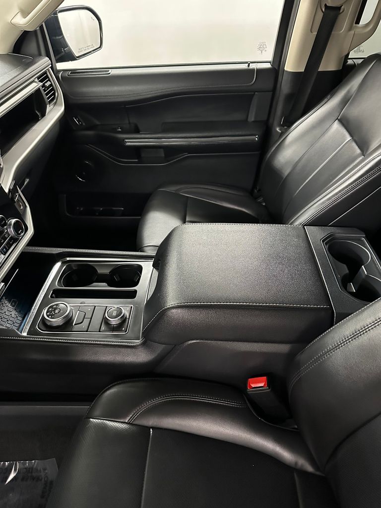 used 2024 Ford Expedition Max car, priced at $37,885