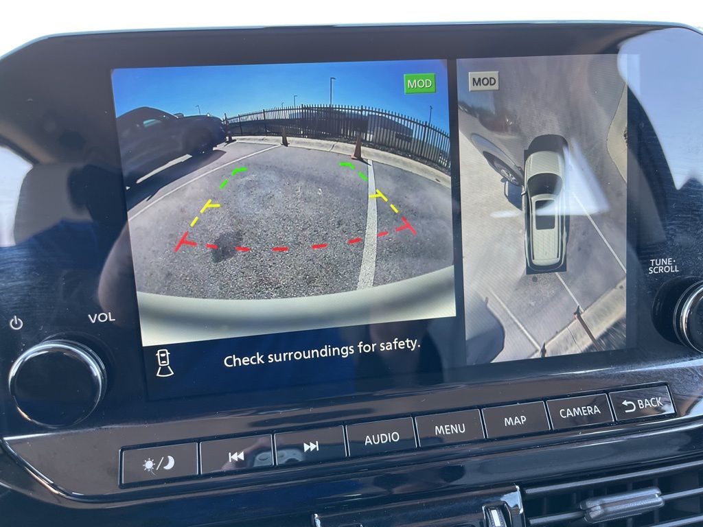 Thumbnail: 2024 Nissan Pathfinder - 24