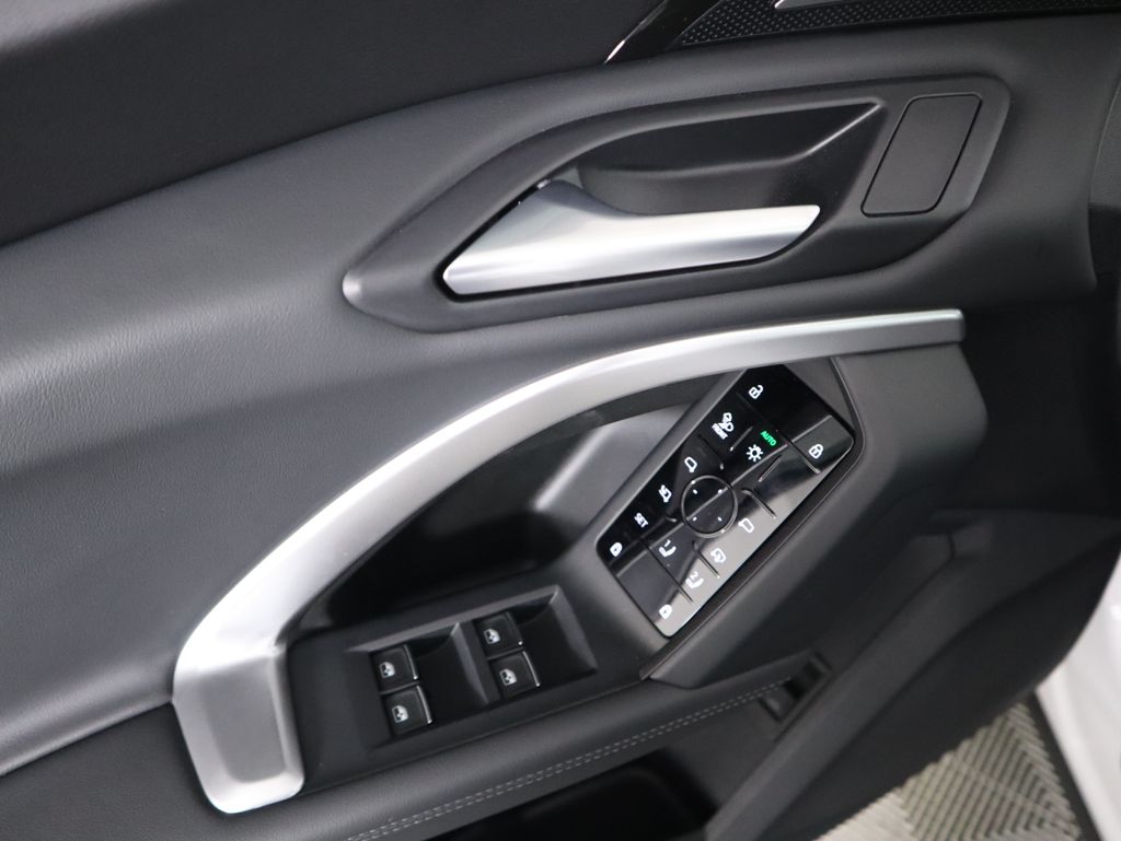 Thumbnail: 2025 Audi Q5 - 26