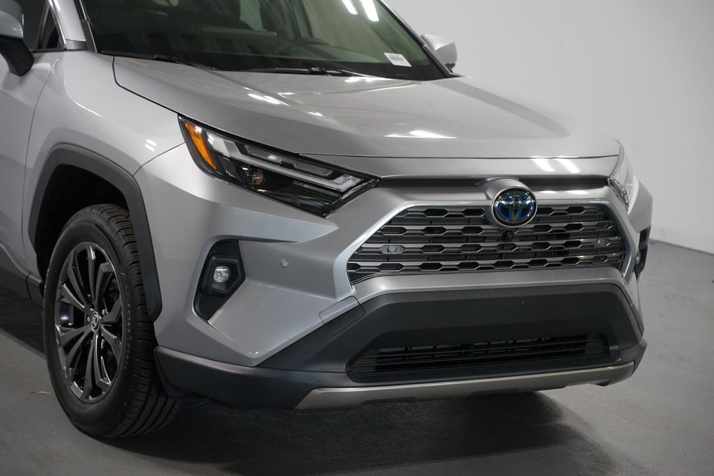 Thumbnail: 2024 Toyota RAV4 - 4