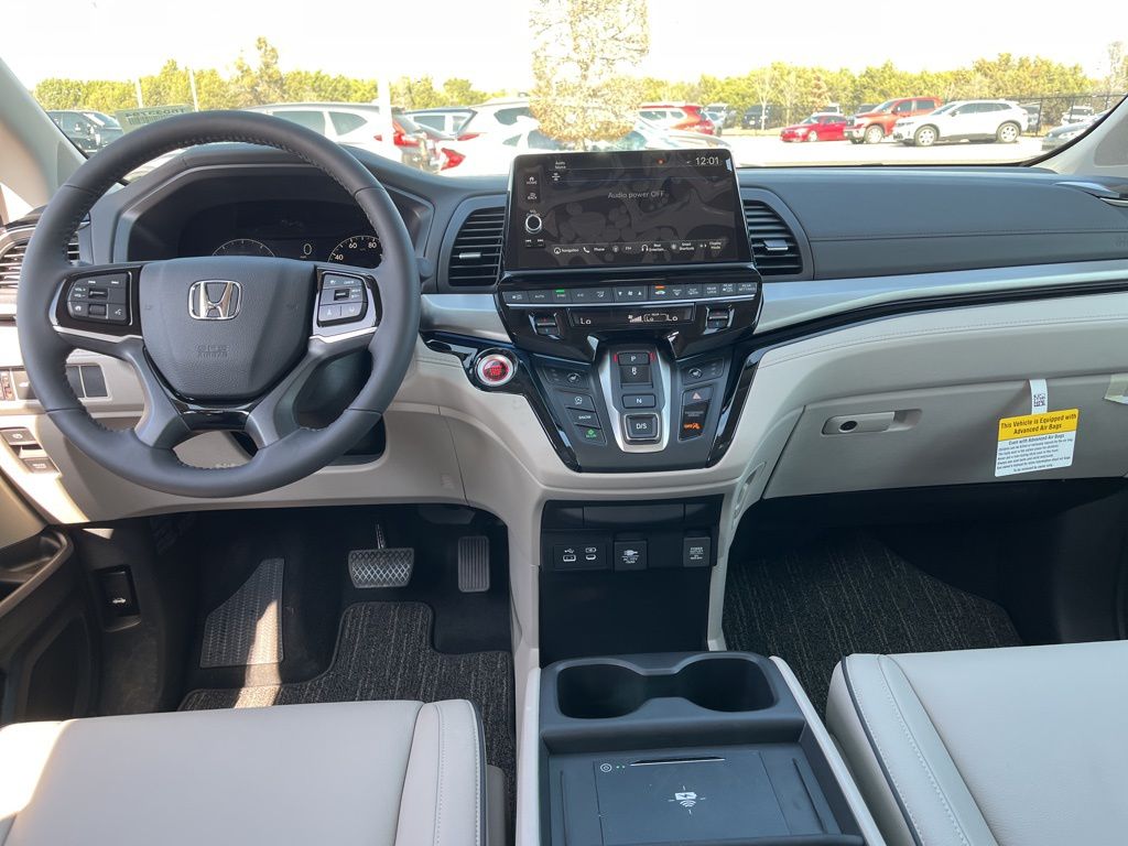 Thumbnail: 2026 Honda Odyssey - 9