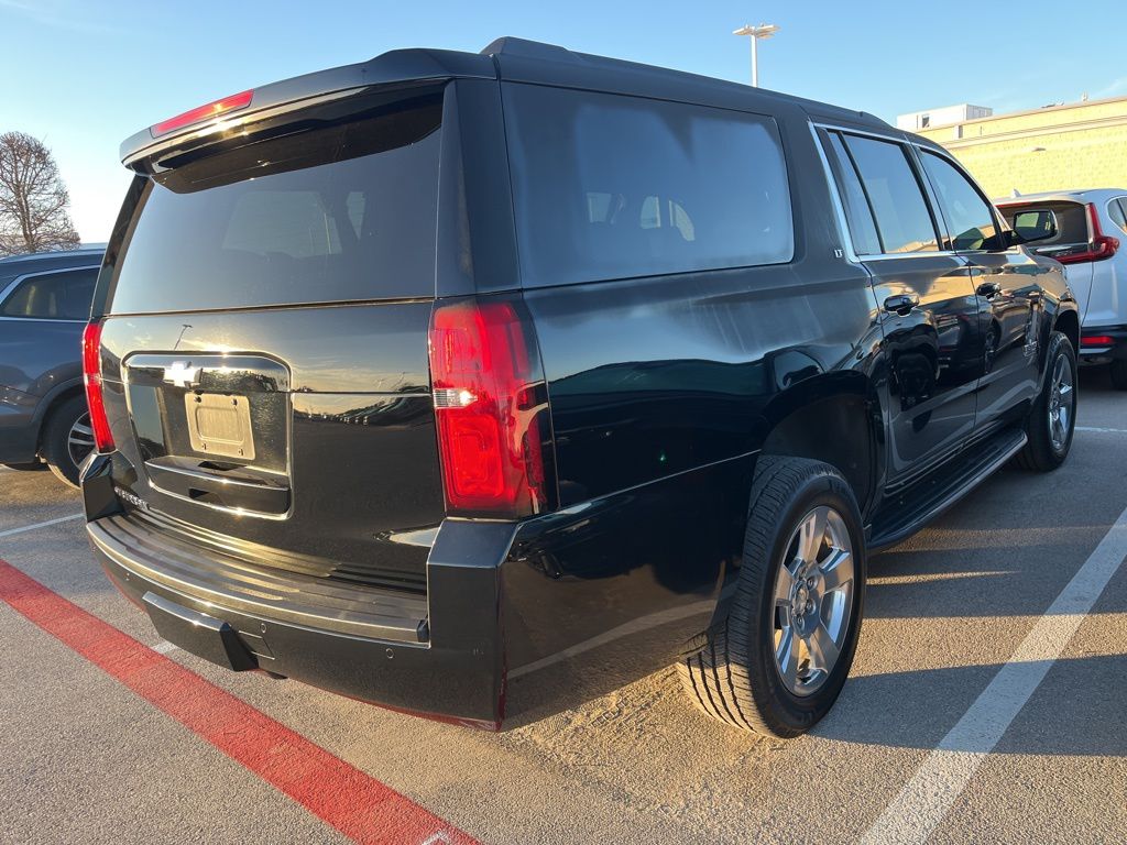 Thumbnail: 2020 Chevrolet Suburban - 3