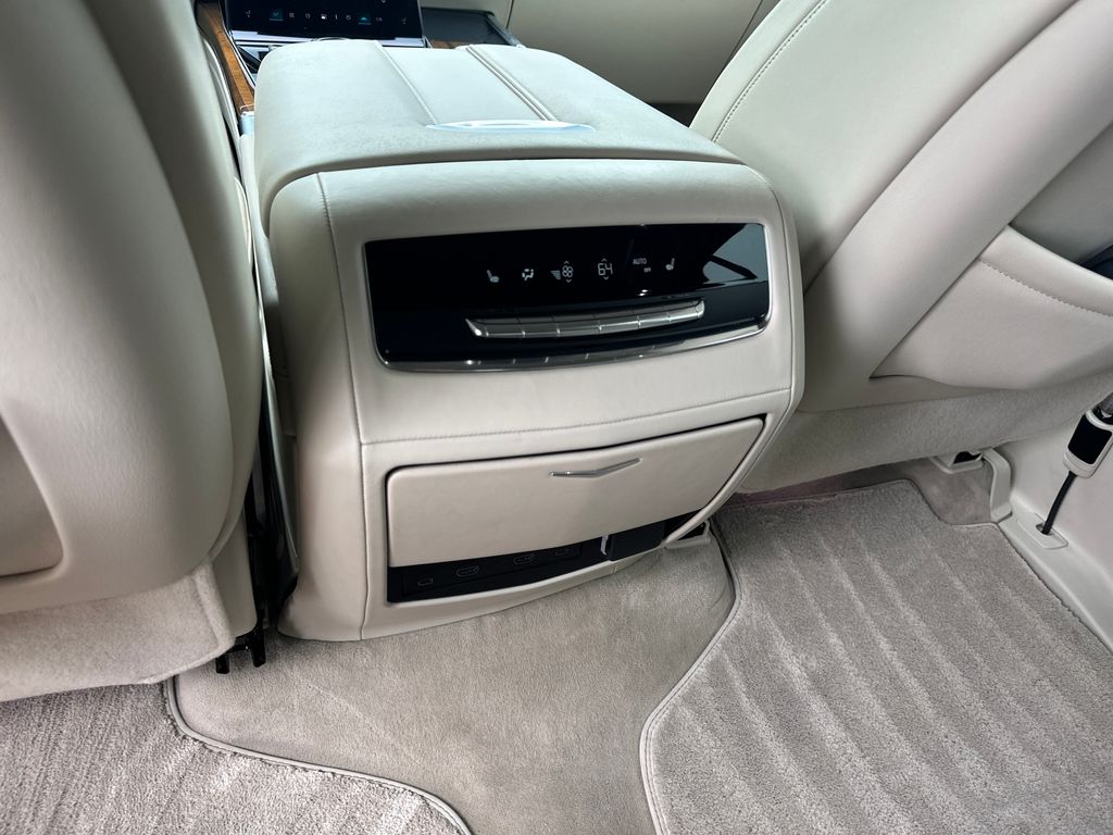 Used Car 2025 Cadillac Escalade  Sport Platinum For Sale Under $120,000 In Austin, Texas