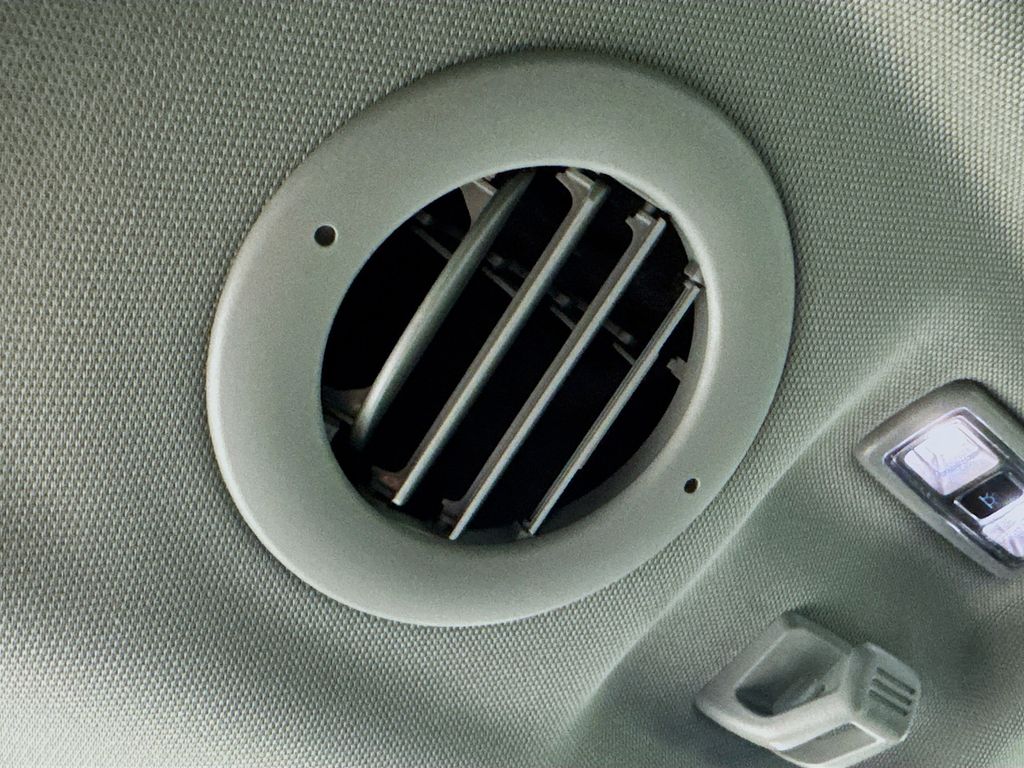 Used Car 2023 Ford Explorer  Xlt For Sale Under $35,000 In Austin, Texas