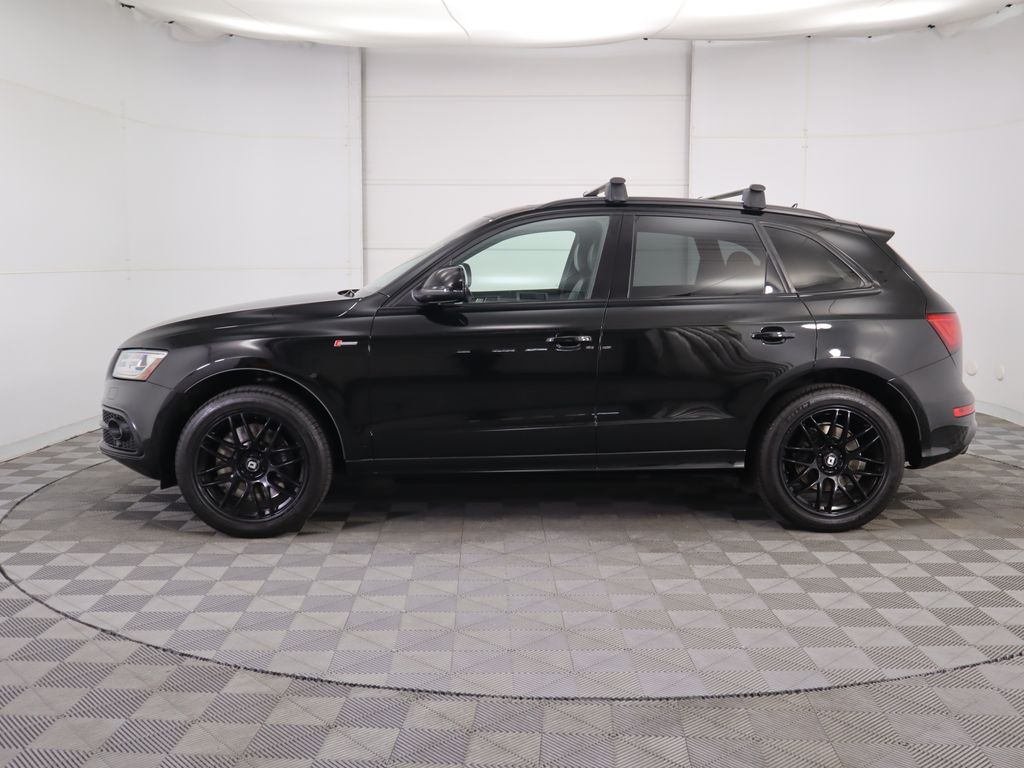 Thumbnail: 2015 Audi SQ5 - 8