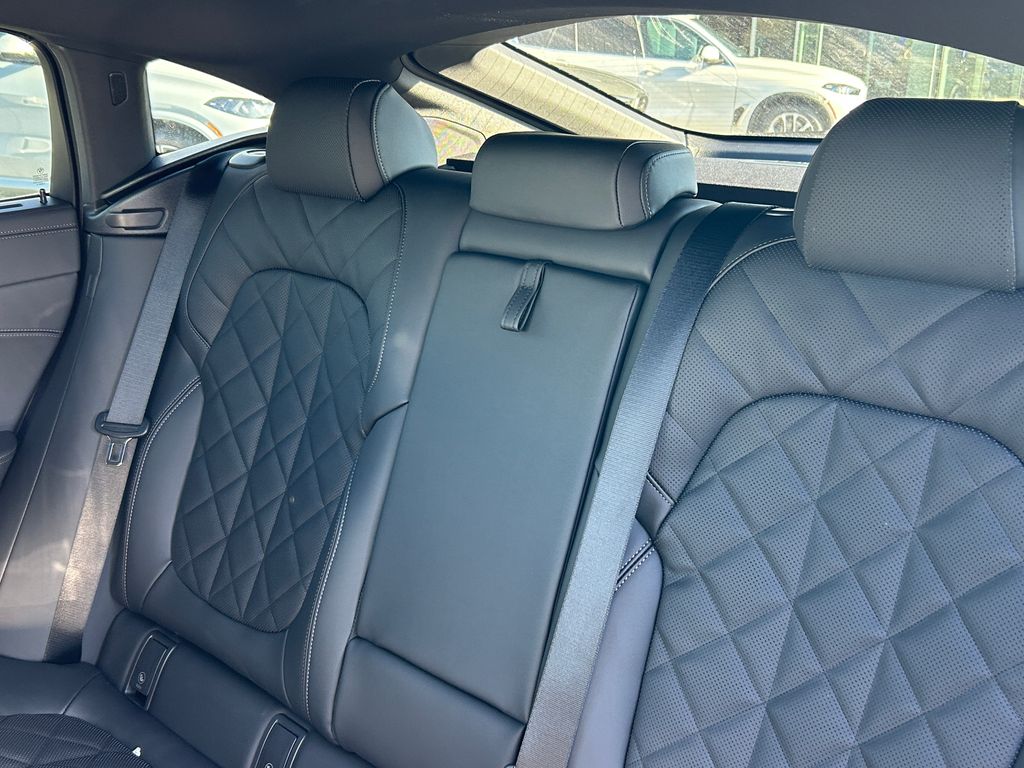 Thumbnail: 2026 BMW X6 - 32