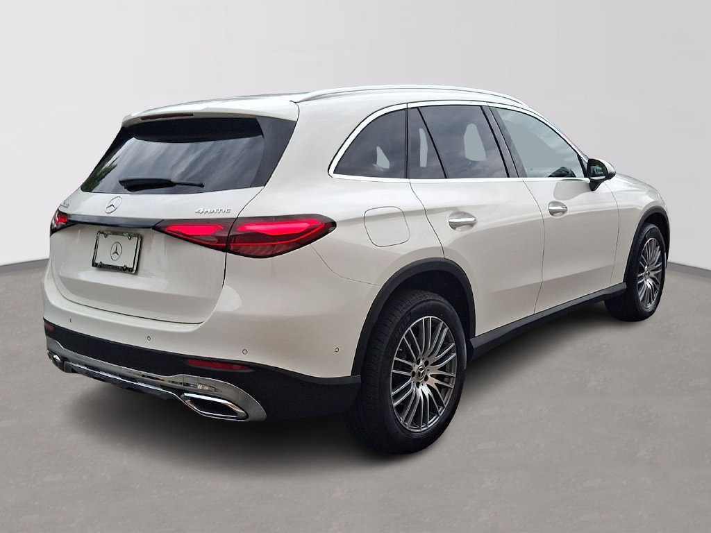 Thumbnail: 2026 Mercedes-Benz GLC - 4