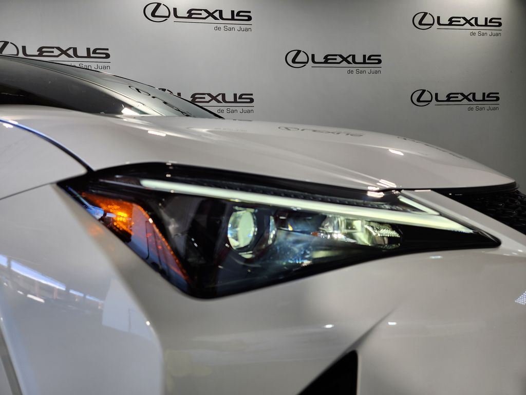 Thumbnail: 2026 Lexus UX - 5