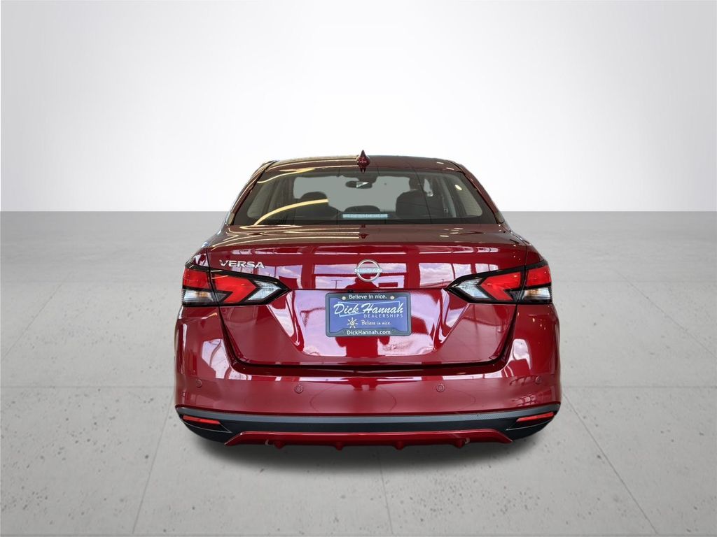 2025 Nissan Versa 1.6 SV