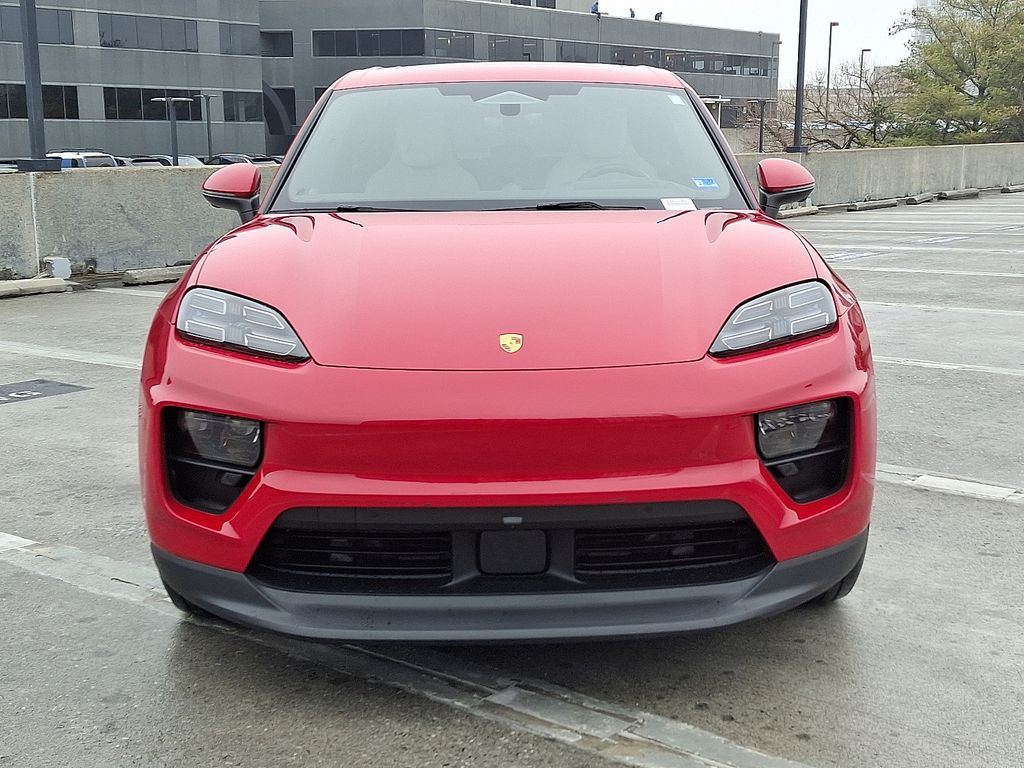 Thumbnail: 2026 Porsche Macan - 6