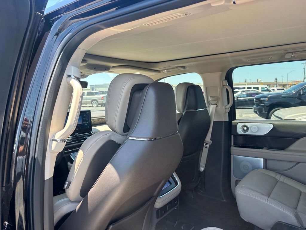 Used Car 2023 Lincoln Navigator  Reserve For Sale Under $70,000 In Austin, Texas