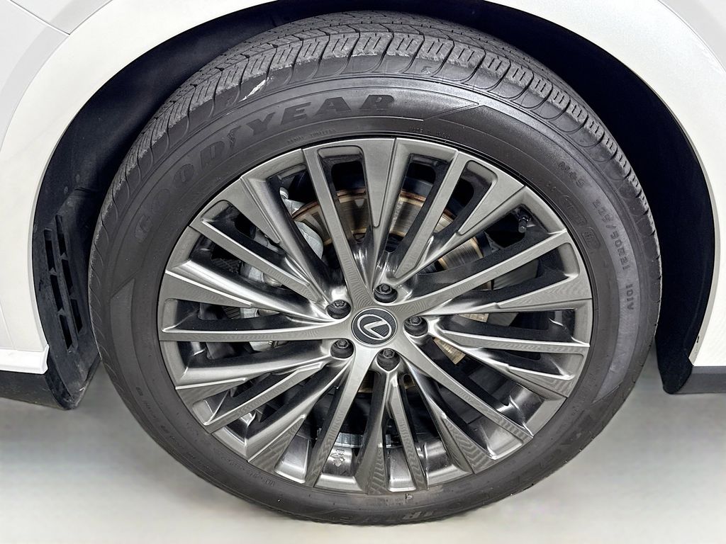 Thumbnail: 2023 Lexus RX - 32