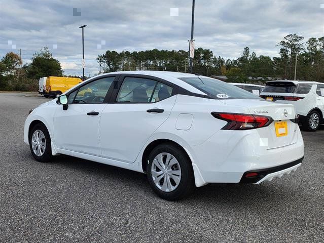 New 2025 Nissan Versa Sedan