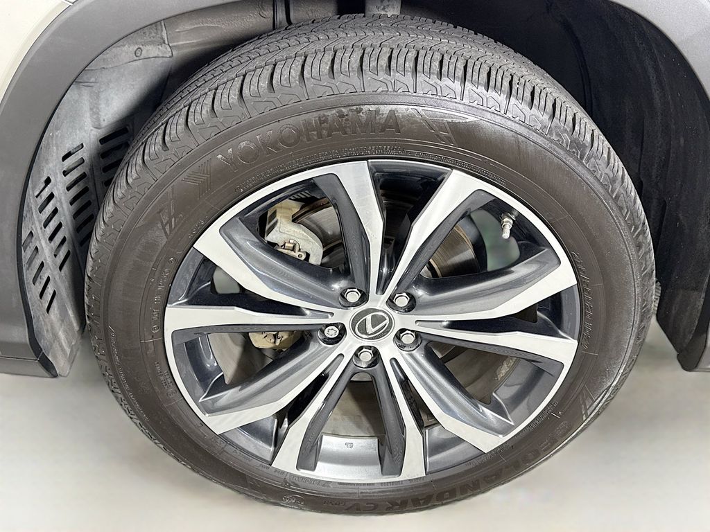 Thumbnail: 2018 Lexus RX - 32