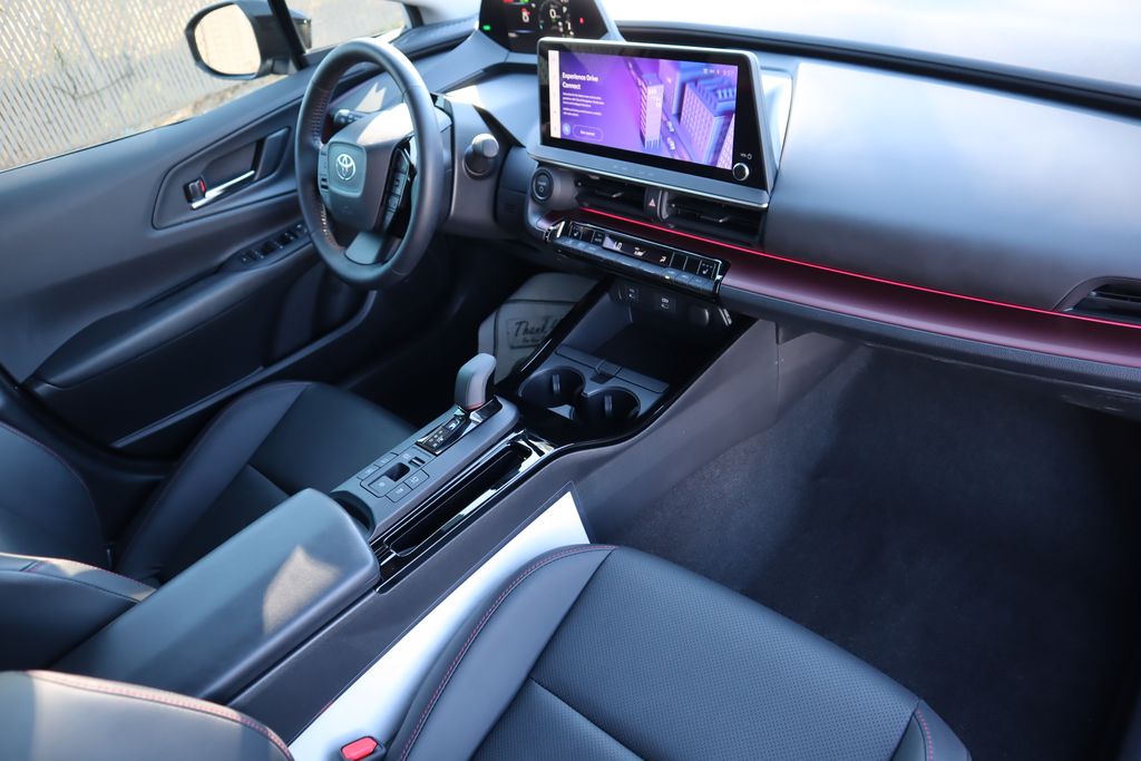 Thumbnail: 2025 Toyota Prius - 17