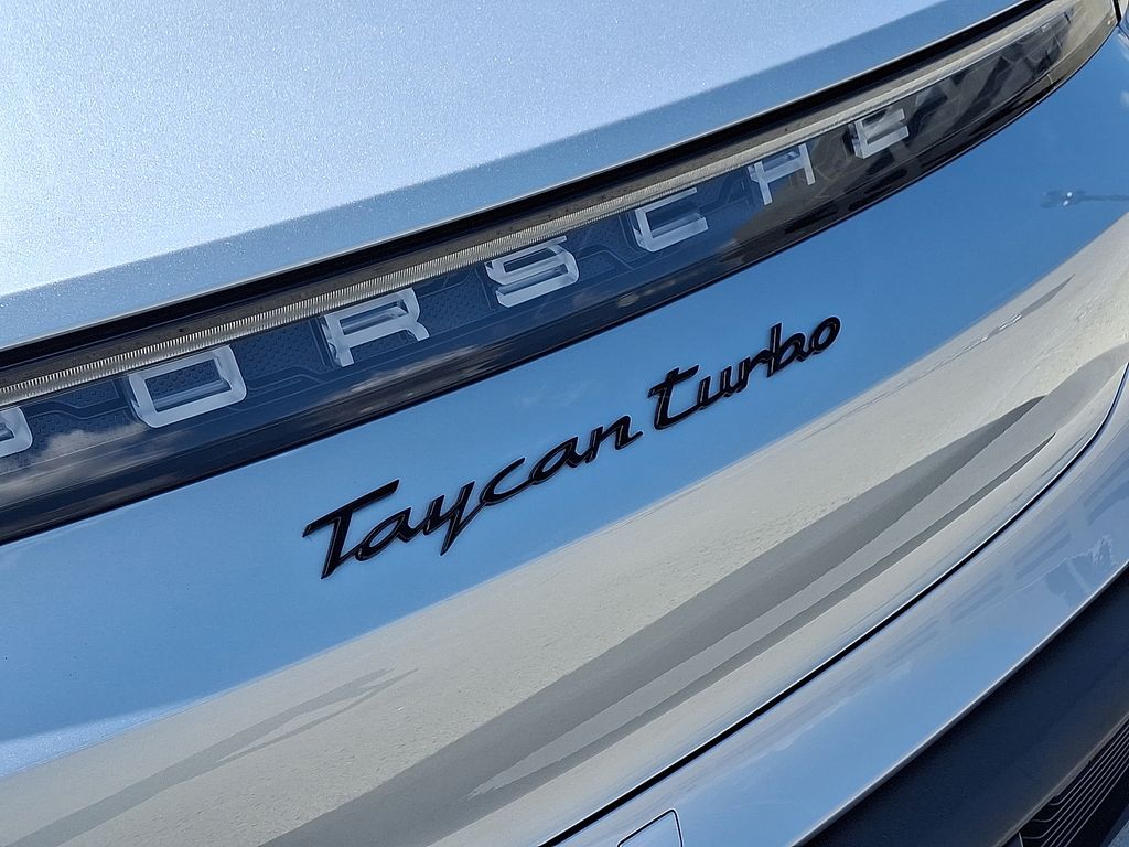 Thumbnail: 2020 Porsche Taycan - 30