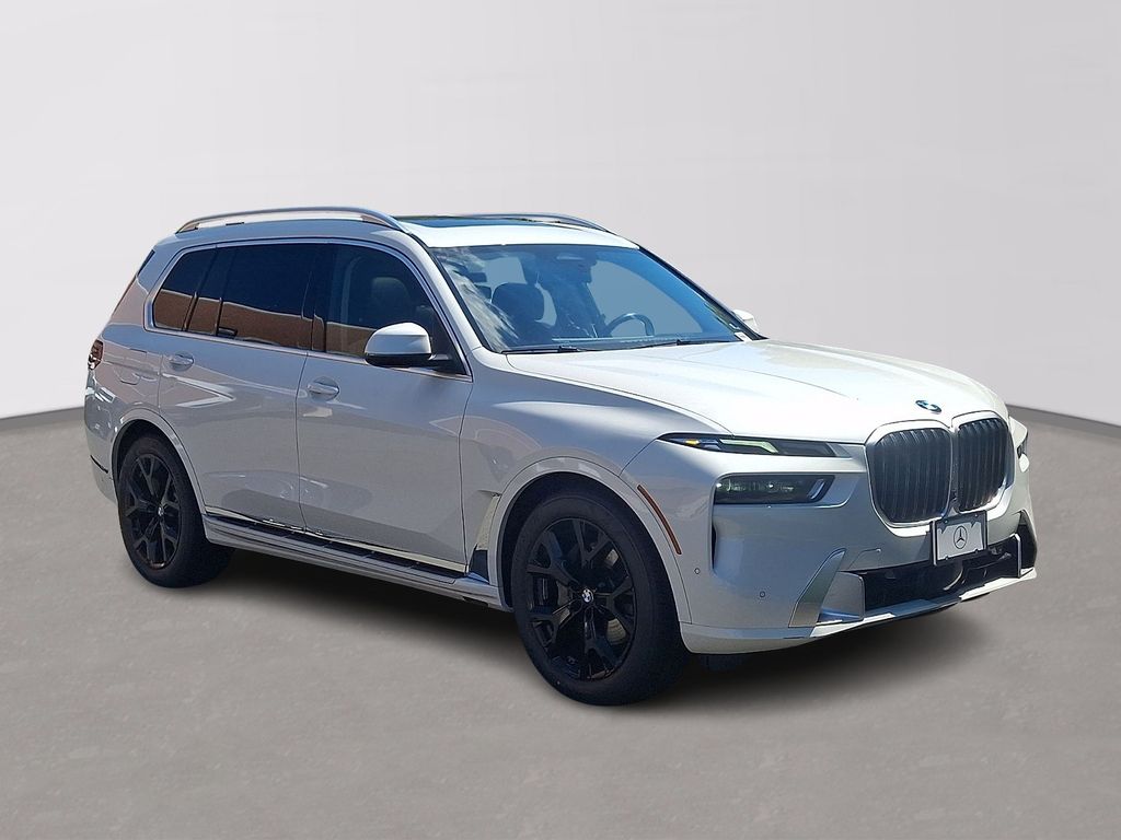 Thumbnail: 2025 BMW X7 - 3