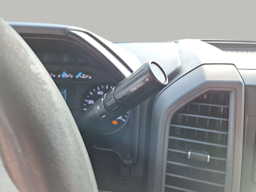 Used 2019 White Ford XL image 35