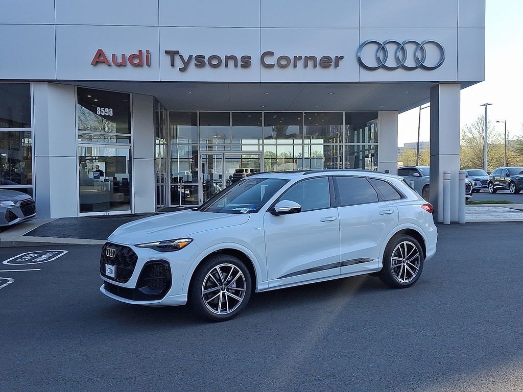 Thumbnail: 2026 Audi Q5 - 1