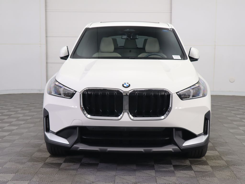 Thumbnail: 2023 BMW X1 - 2