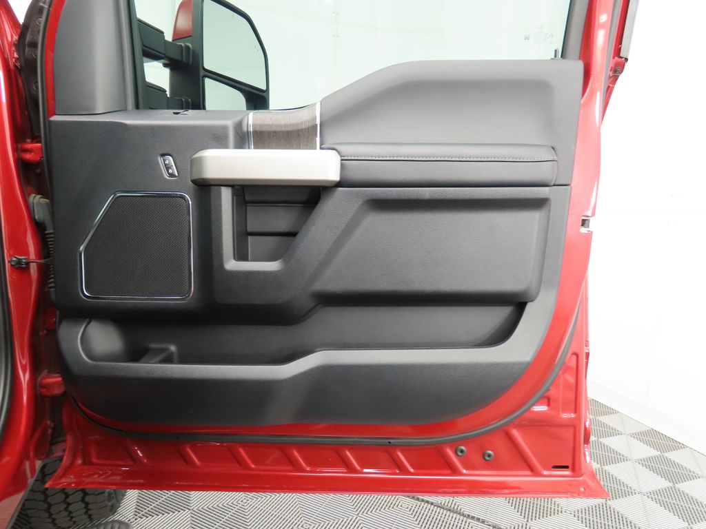 Thumbnail: 2020 Ford Econoline - 24