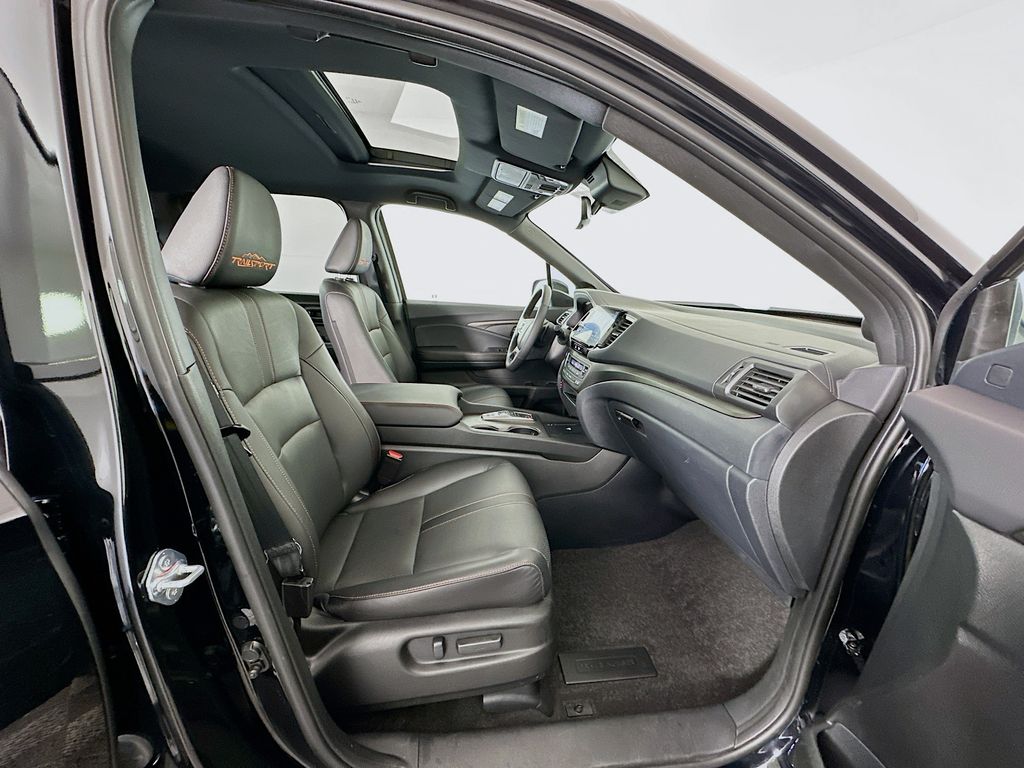 Thumbnail: 2024 Honda Ridgeline - 30