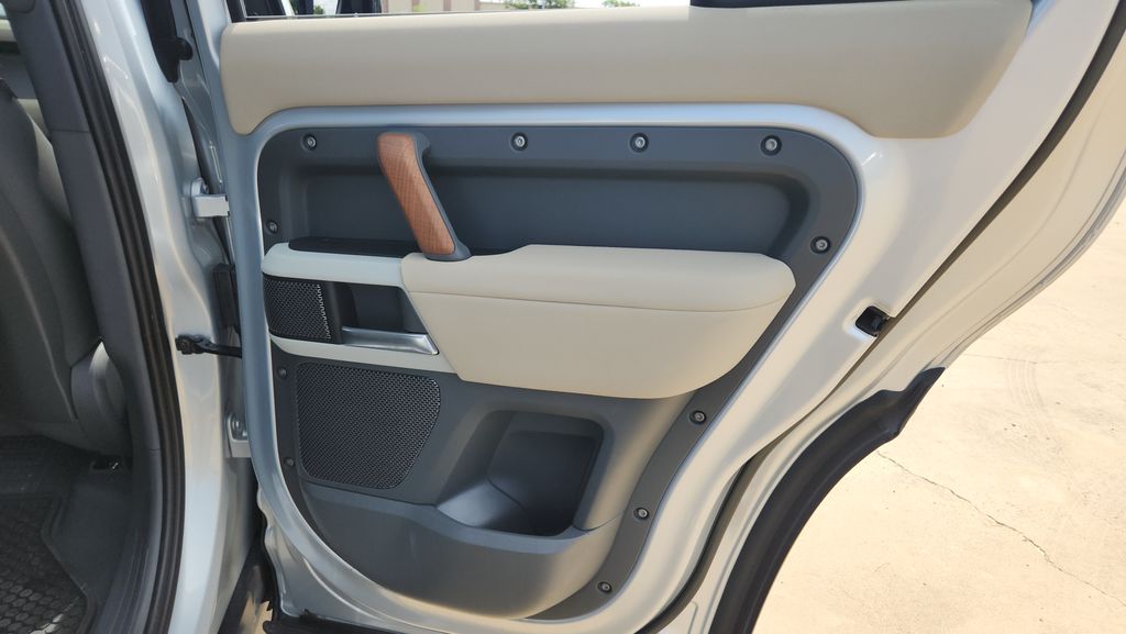 2023 Land Rover Defender 110