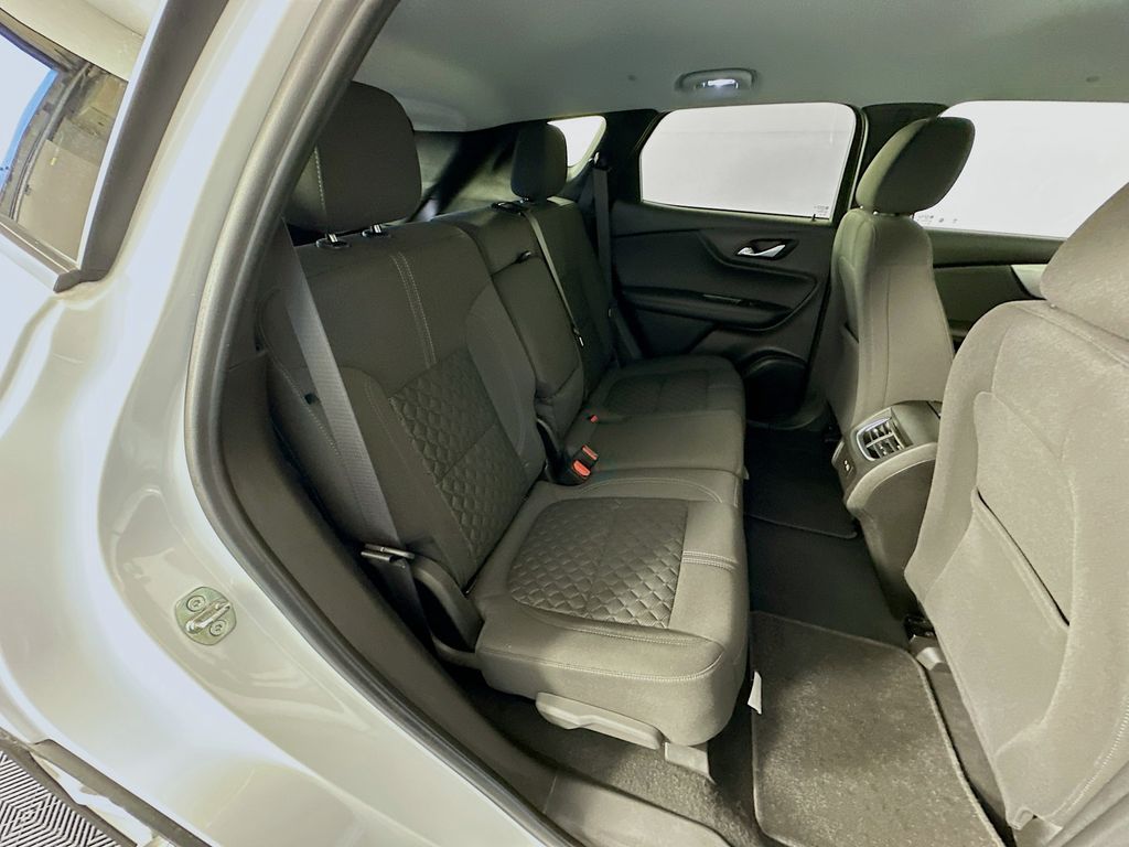 Thumbnail: 2022 Chevrolet Blazer - 26