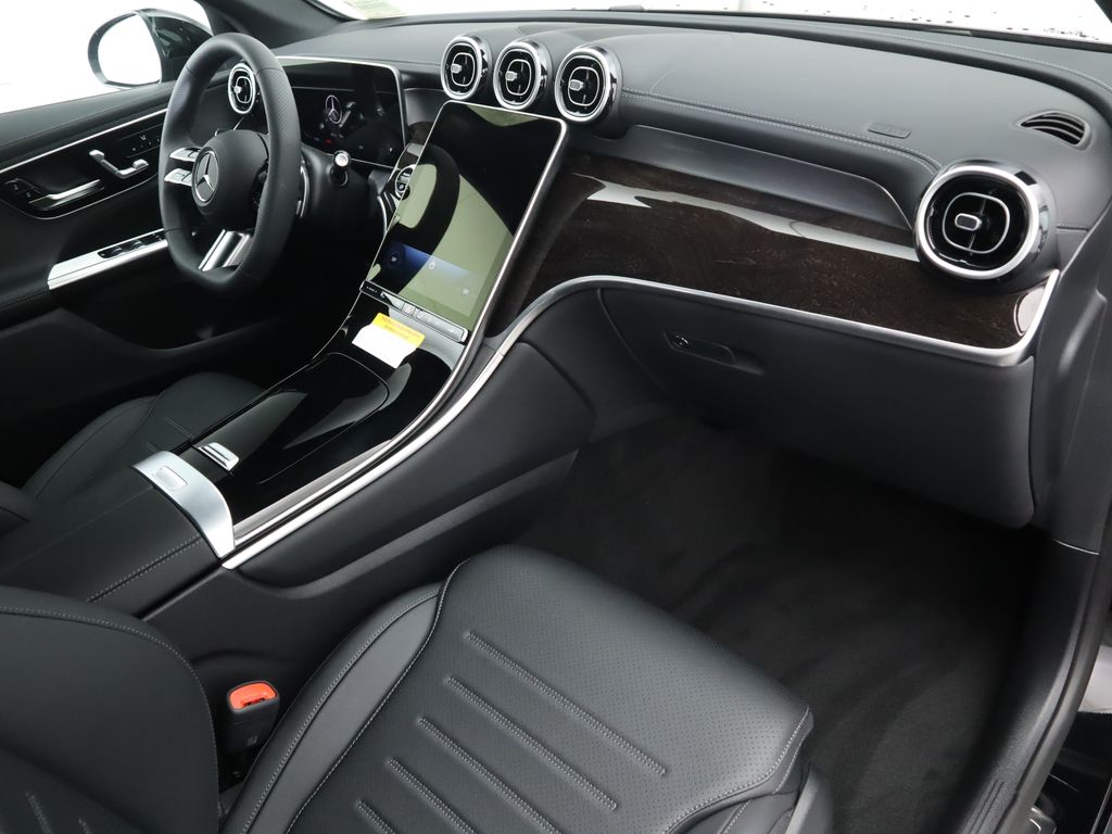 Thumbnail: 2026 Mercedes-Benz GLC - 18