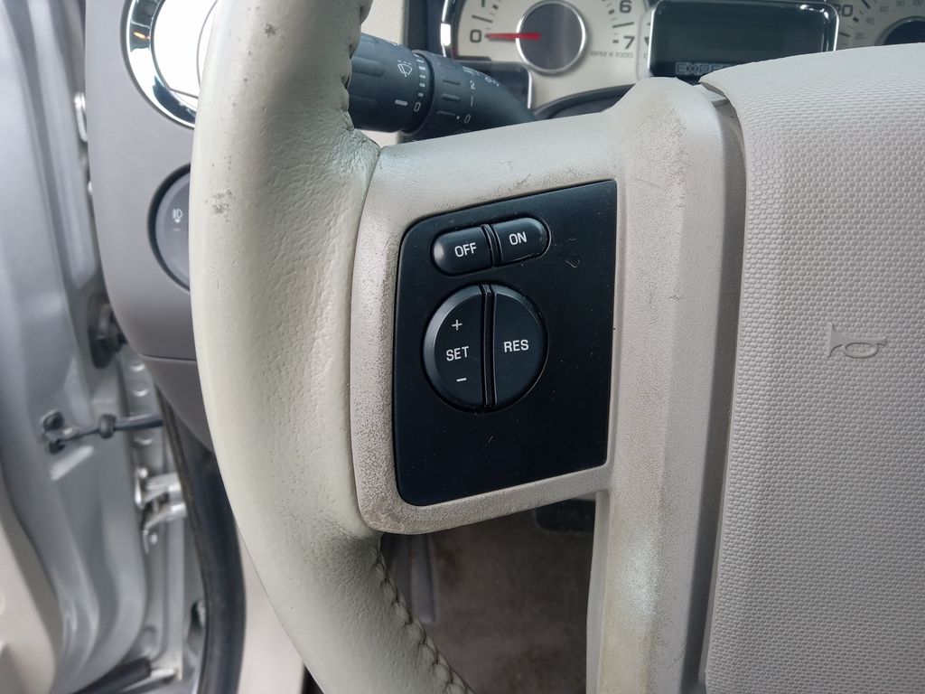 2014 Ingot Silver Metallic Ford Expedition XLT 4X4 SUV