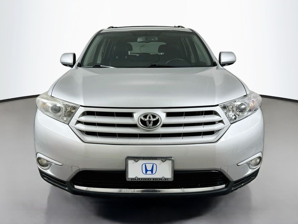 Thumbnail: 2013 Toyota Highlander - 2