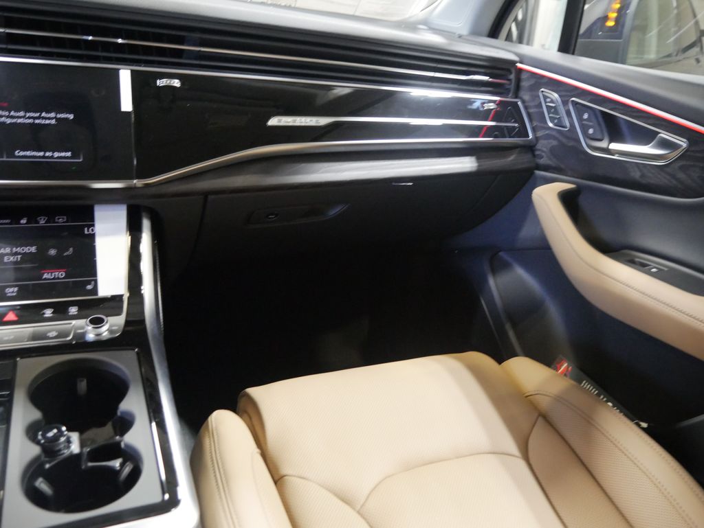 Thumbnail: 2026 Audi Q7 - 25