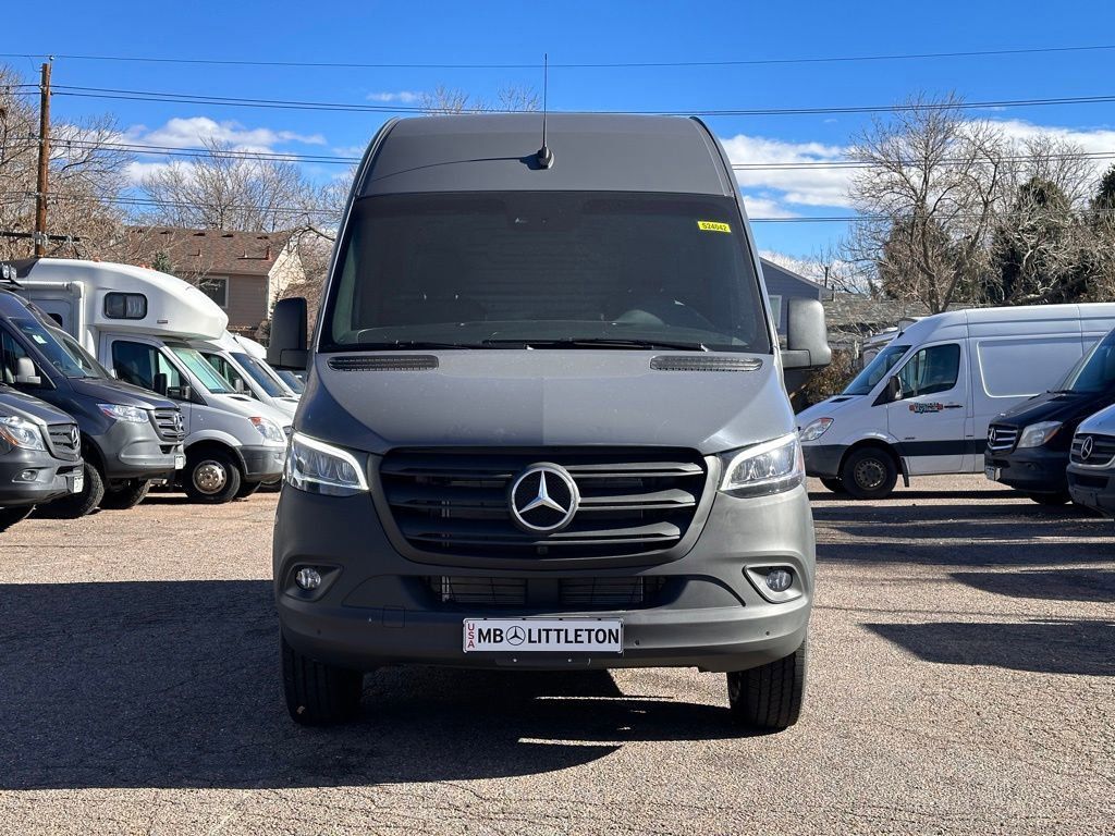 2024 Mercedes-Benz Sprinter 2500 Cargo 144 WB 6