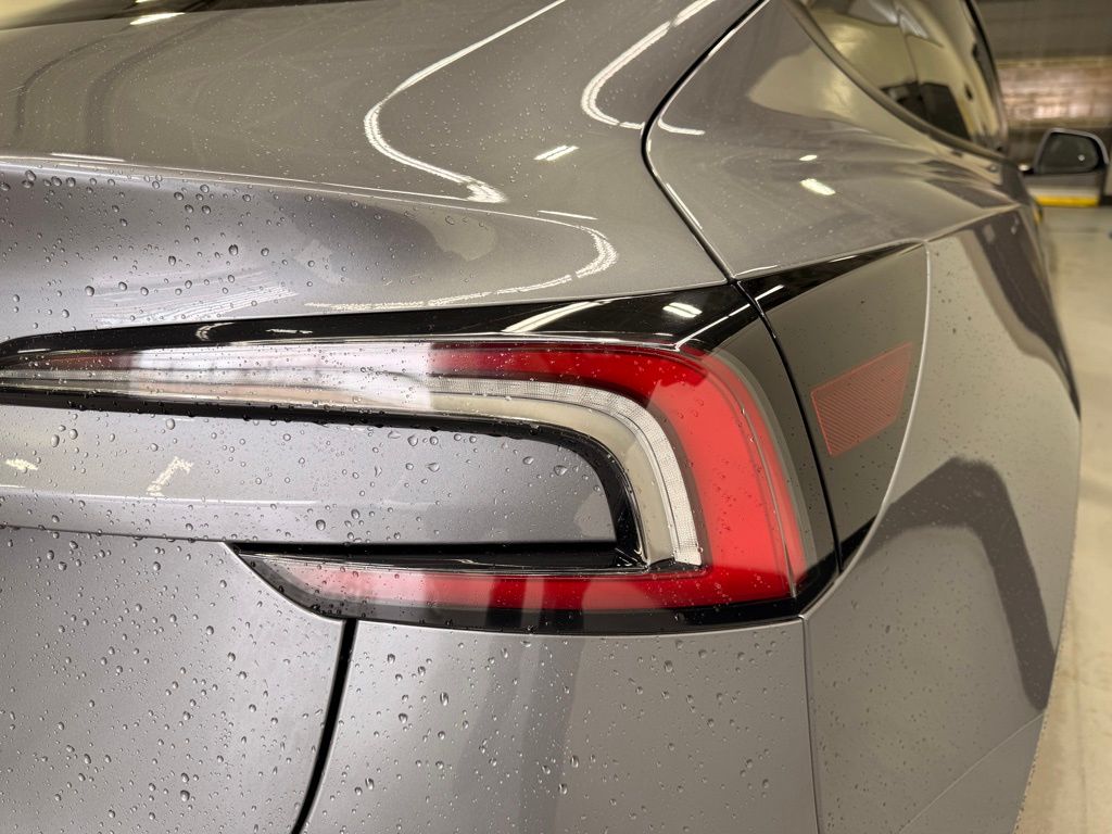 Thumbnail: 2025 Tesla Model 3 - 5