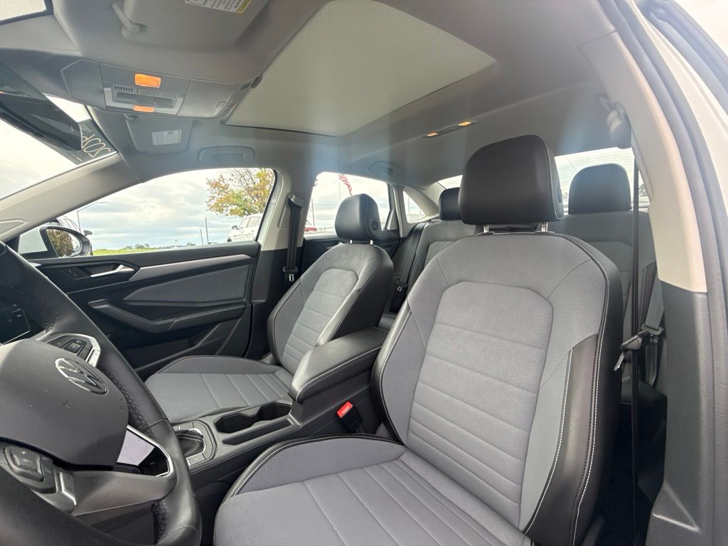 2026 Volkswagen Jetta 1.5T SE White at Sutliff Volkswagen