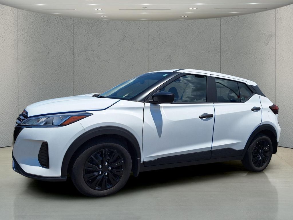 2025 Nissan Kicks Play