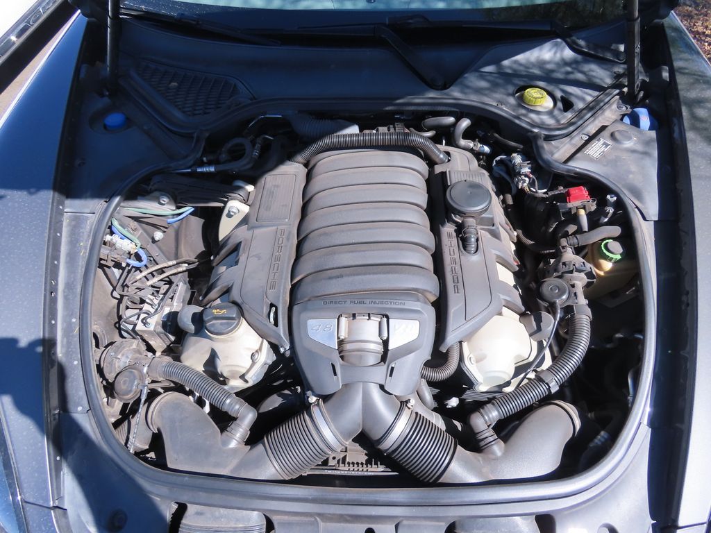 Thumbnail: 2013 Porsche Panamera - 13