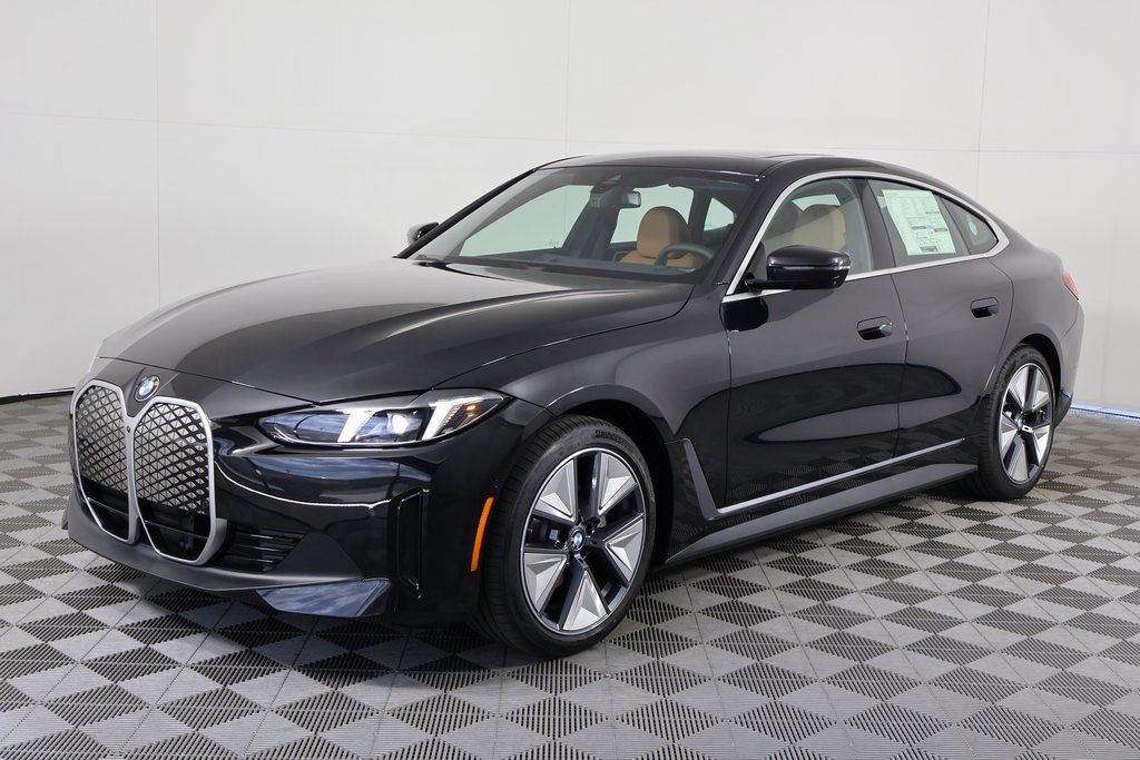 Thumbnail: 2026 BMW i4 - 1