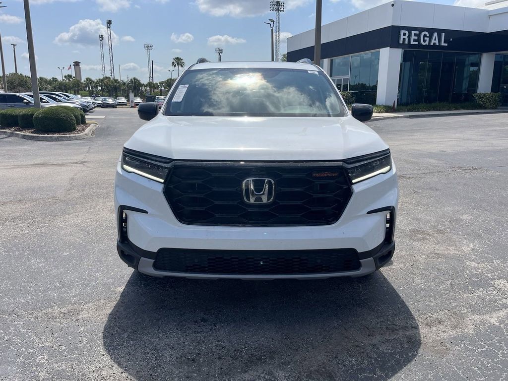 new 2025 Honda Pilot car, priced at $49,296